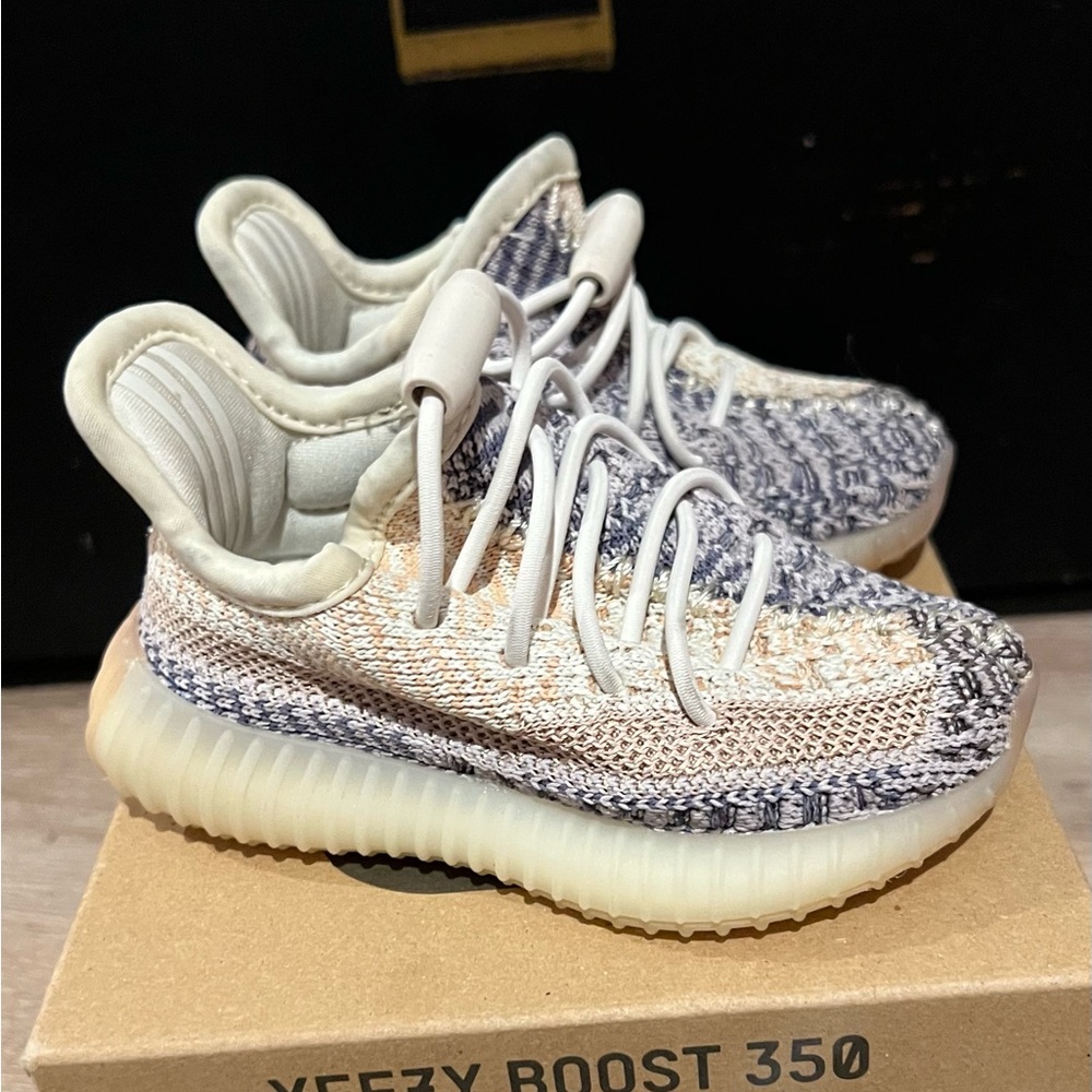 Yeezy Boost 350 v2 infant ash pearl
